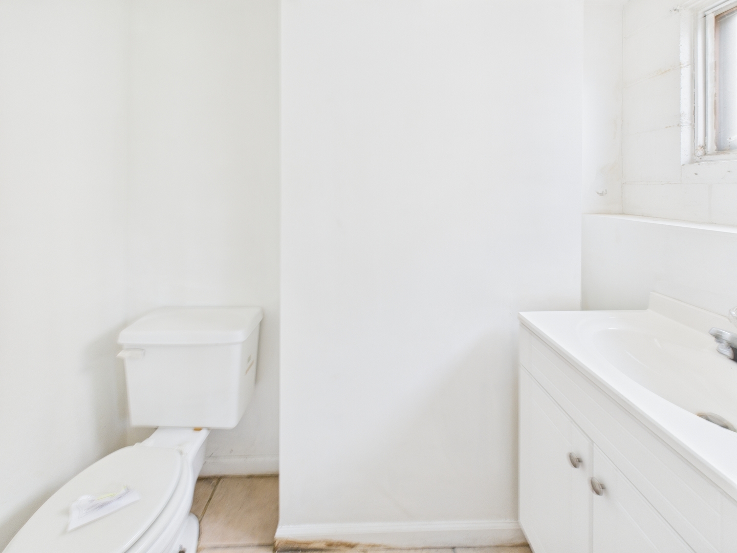 235 32nd Avenue, Bellwood, IL 60104