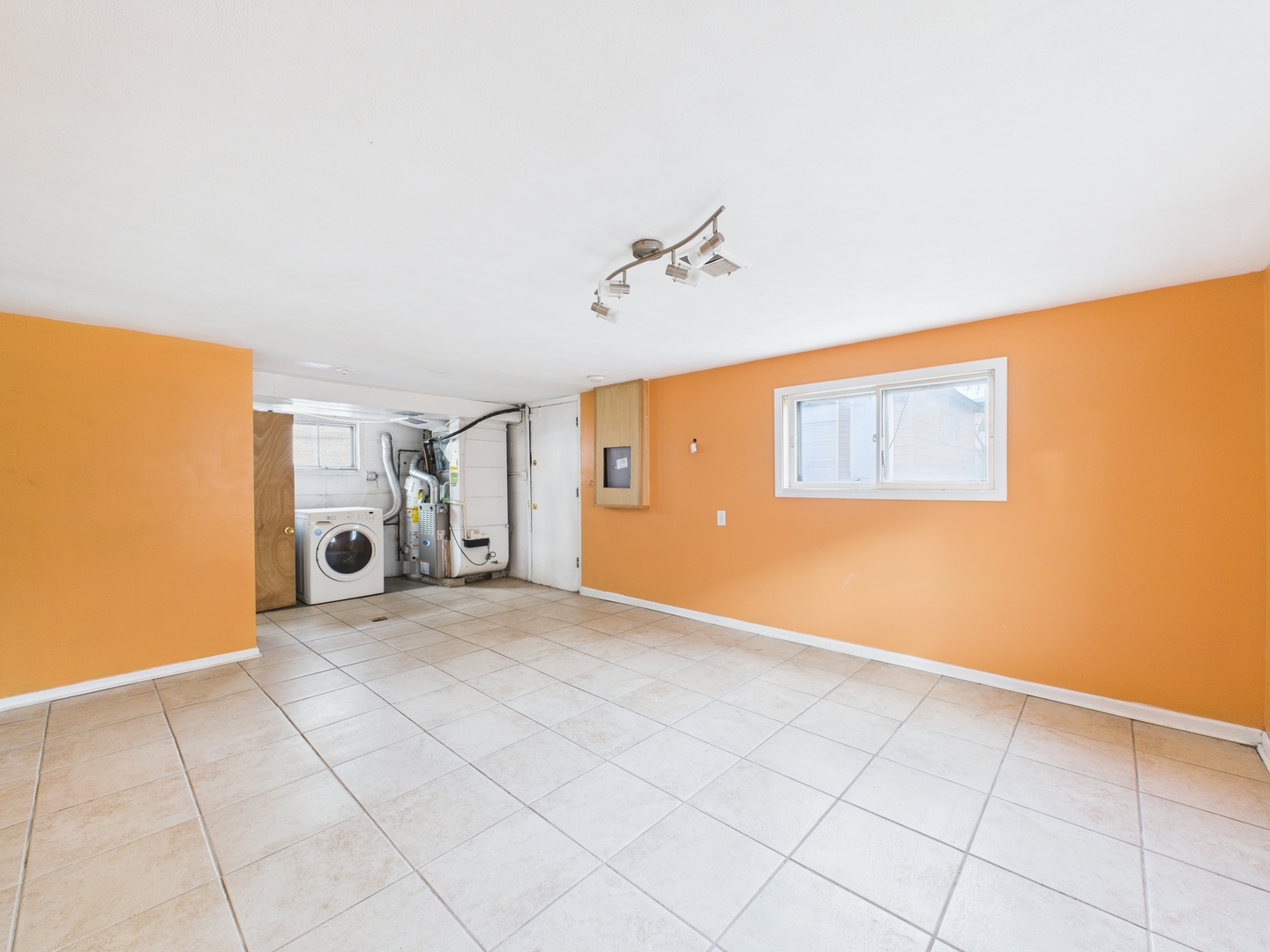 235 32nd Avenue, Bellwood, IL 60104