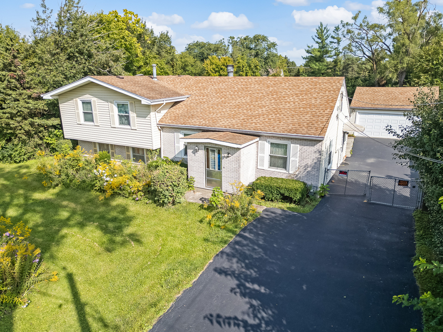 300 60th Street, Downers Grove, IL 60516