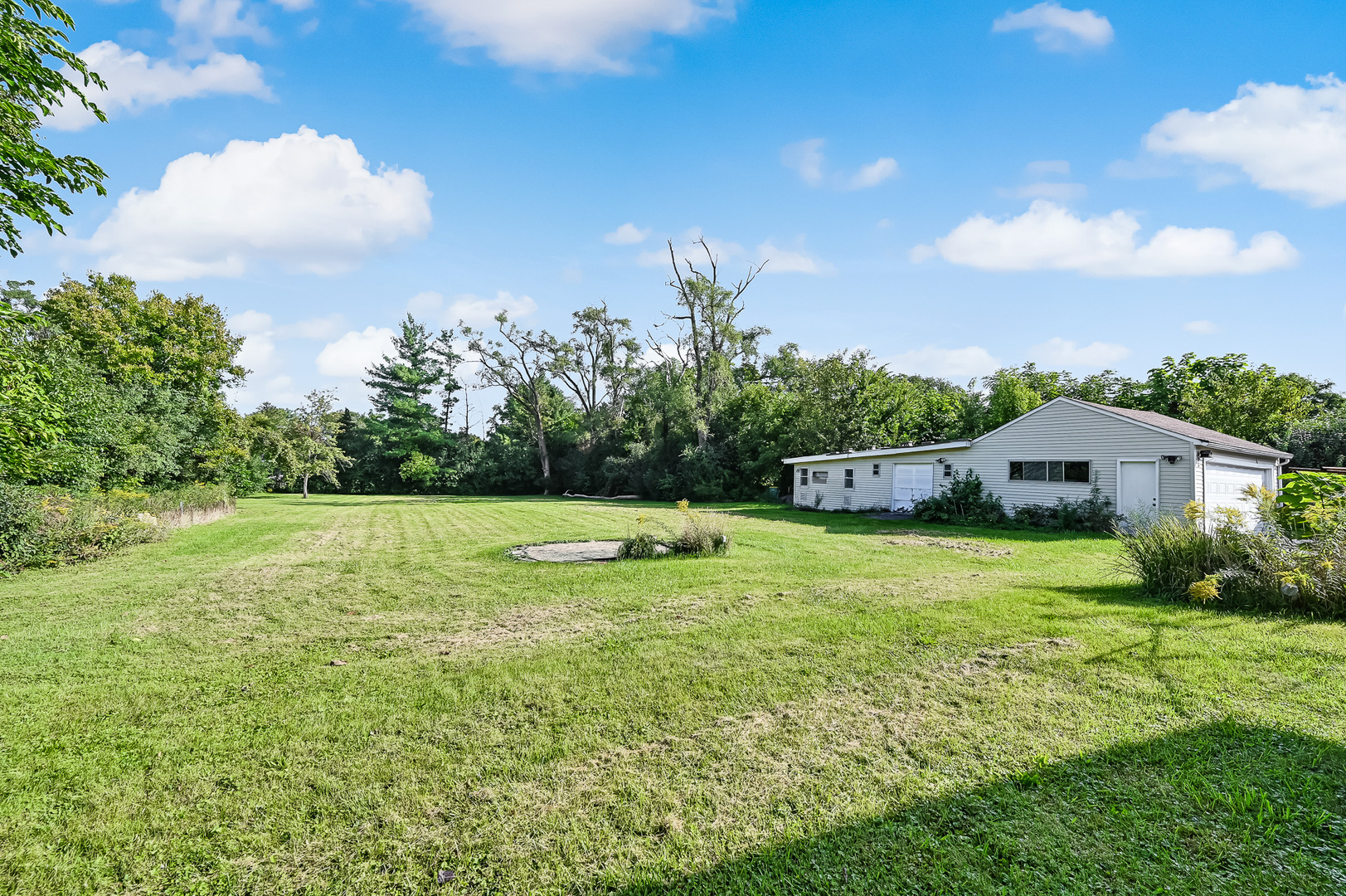 300 60th Street, Downers Grove, IL 60516