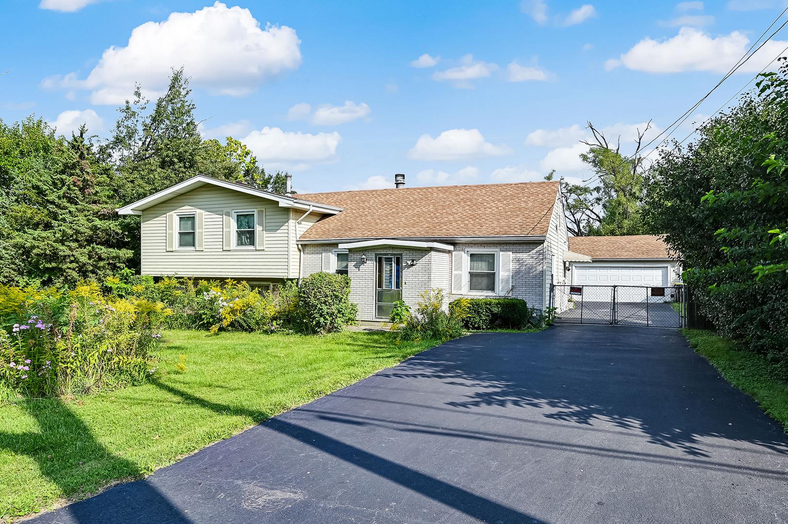 300 60th Street, Downers Grove, IL 60516