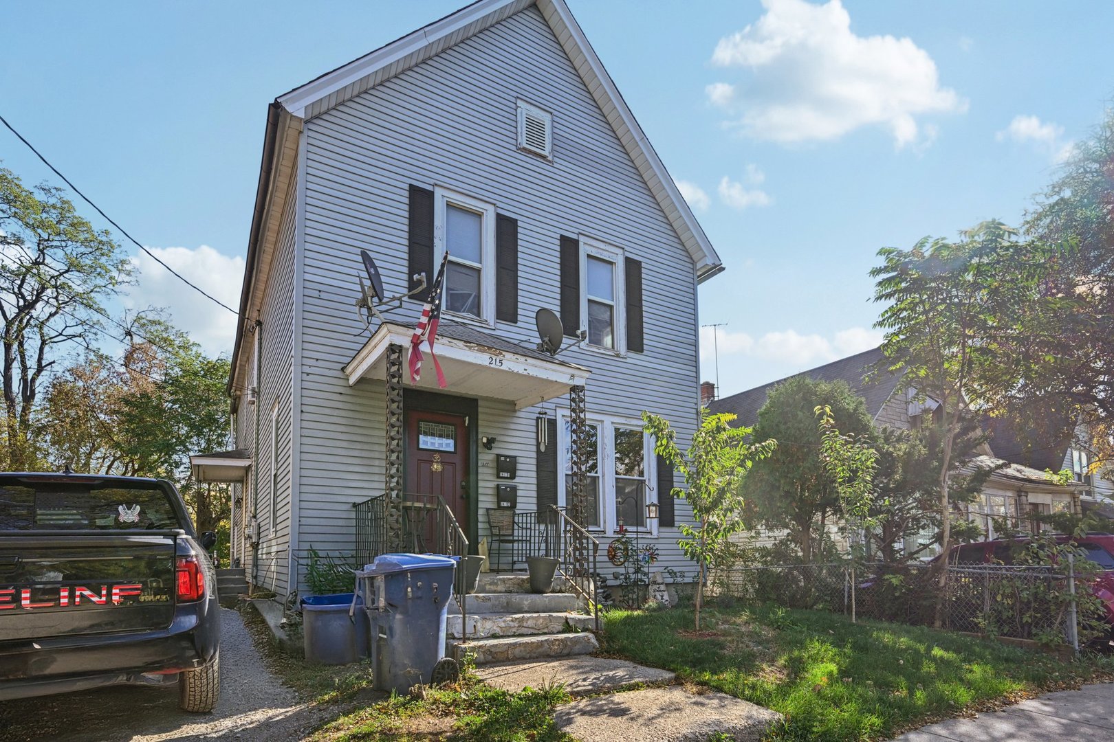 215 S Park Avenue, Waukegan, IL 60085