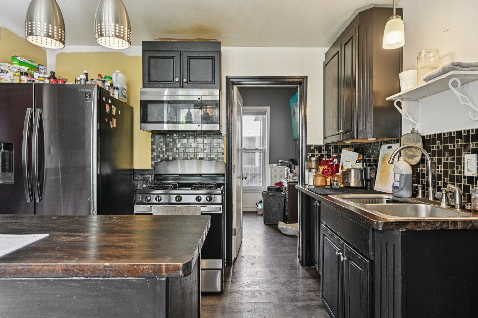 215 S Park Avenue, Waukegan, IL 60085