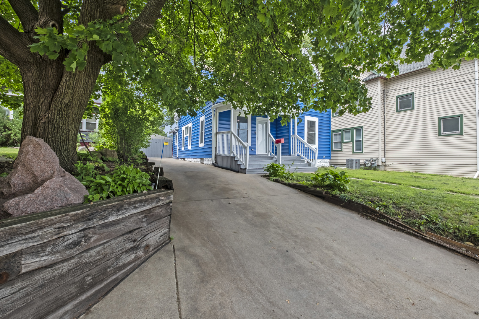 1722 Charles Street, Rockford, IL 61104