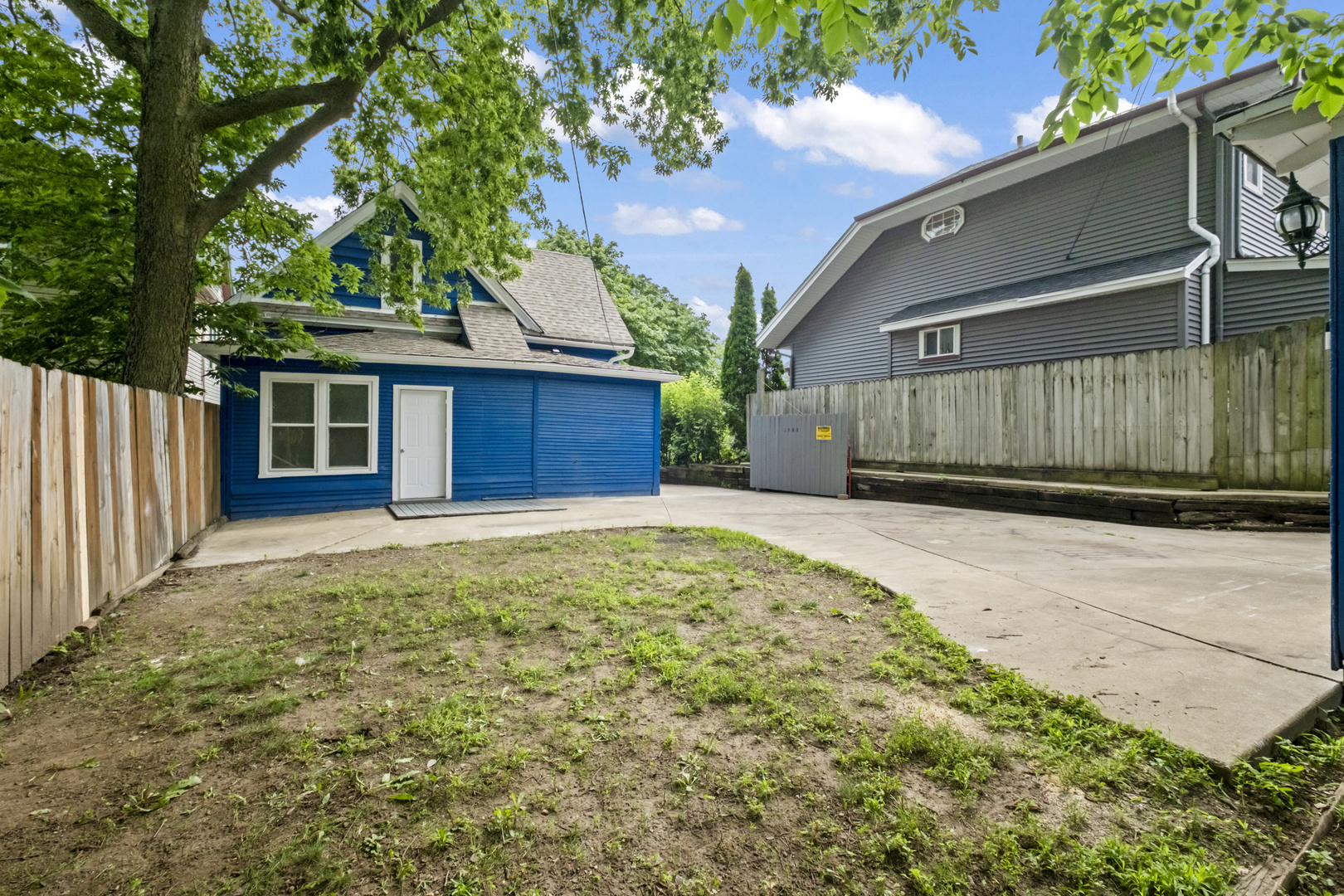 1722 Charles Street, Rockford, IL 61104