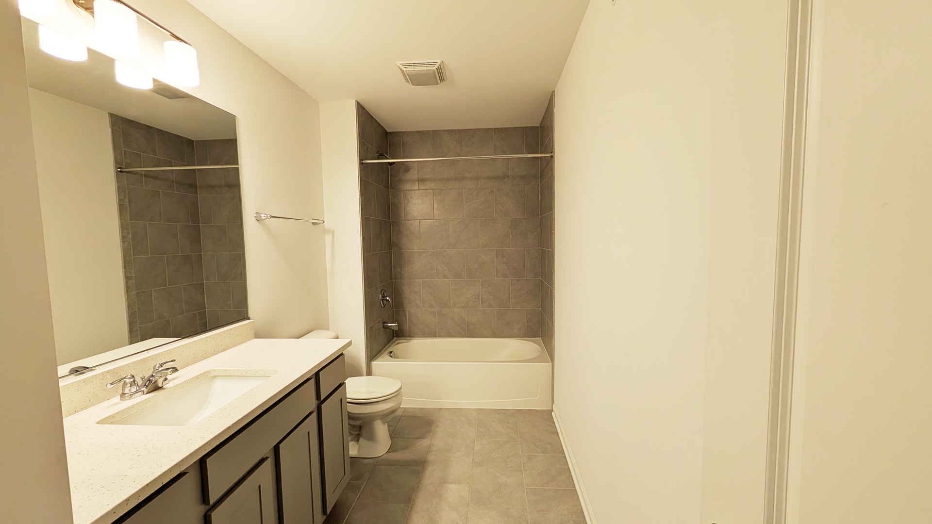 3S484 Lambe Lane, Warrenville, IL 60563