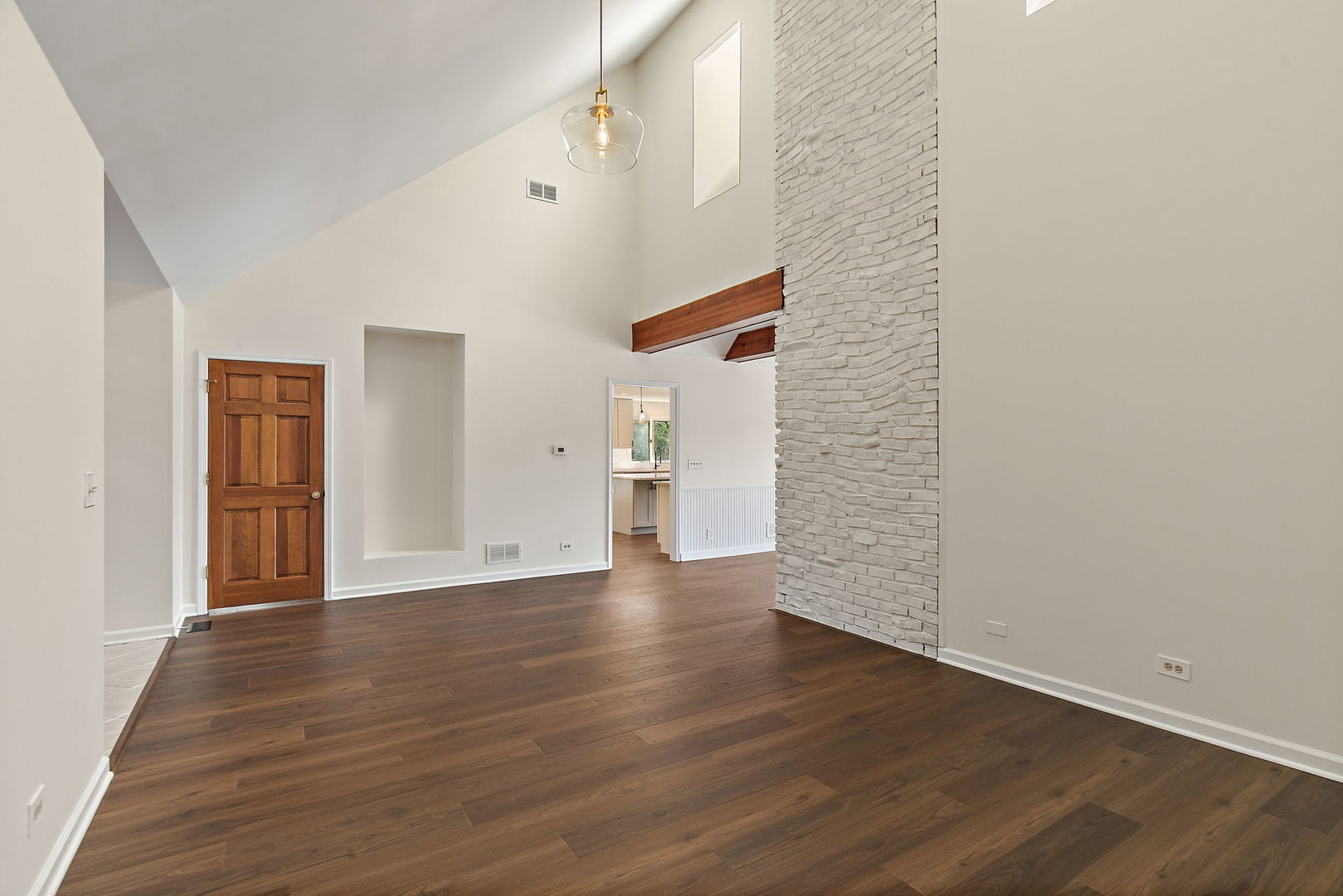 1548 Wood Creek Trail, Bartlett, IL 60103