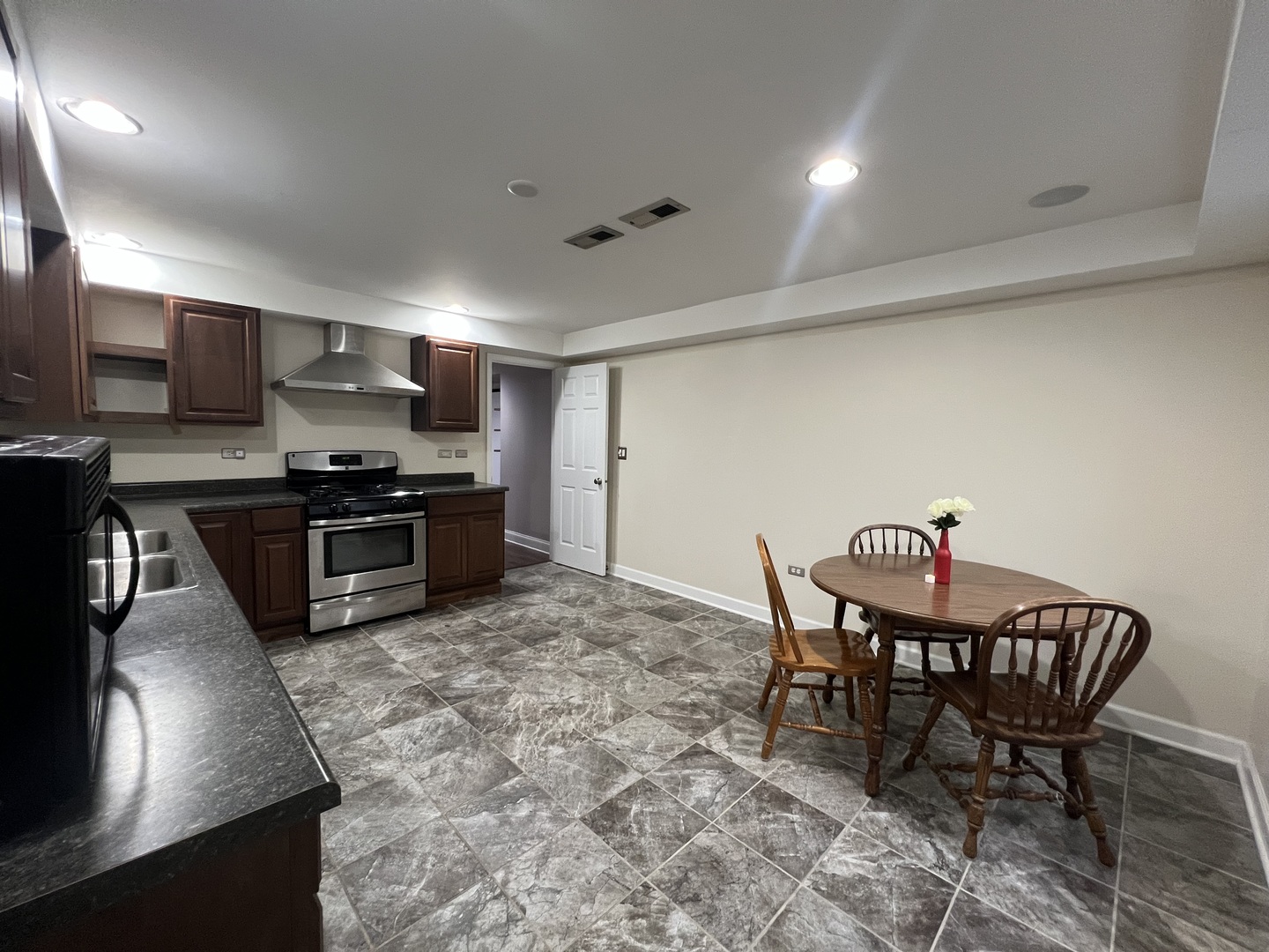 2297 Roaring Creek Drive, Aurora, IL 60503