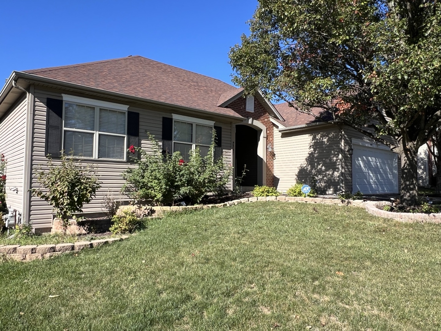 2297 Roaring Creek Drive, Aurora, IL 60503