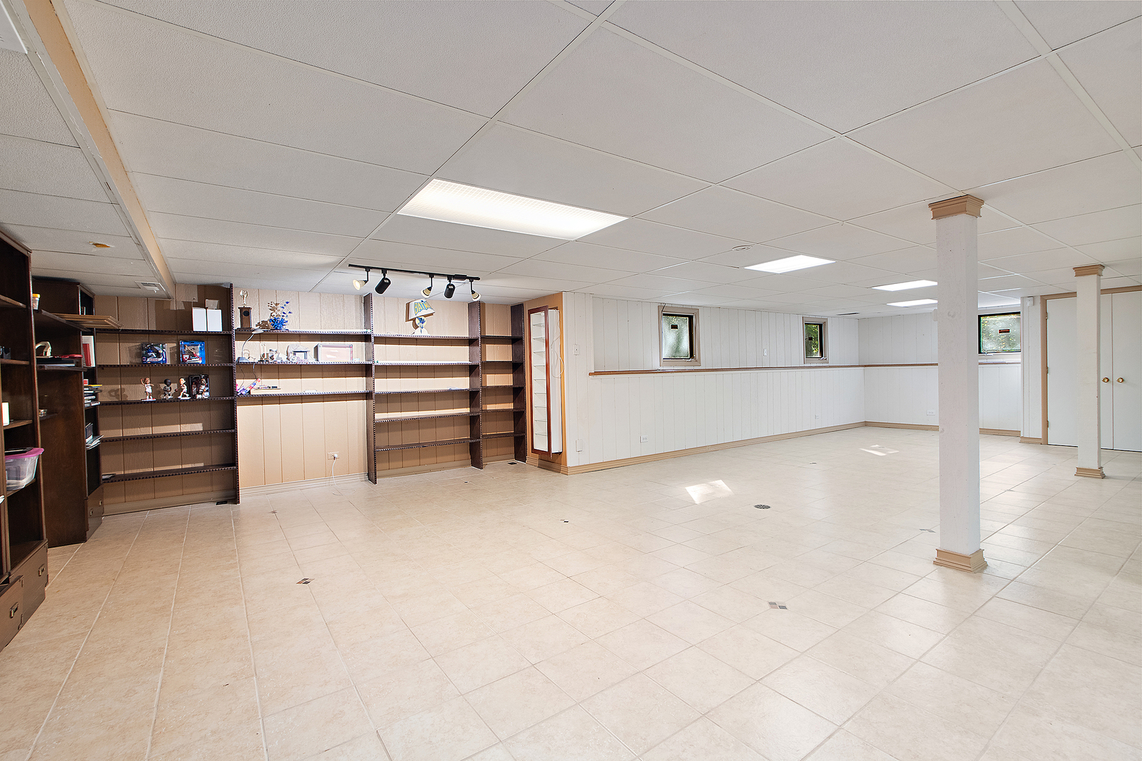 1935 Green Trails Drive, Lisle, IL 60532