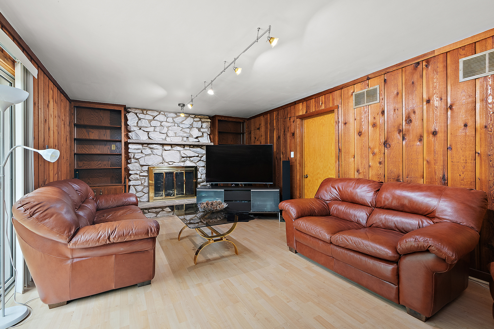 1935 Green Trails Drive, Lisle, IL 60532