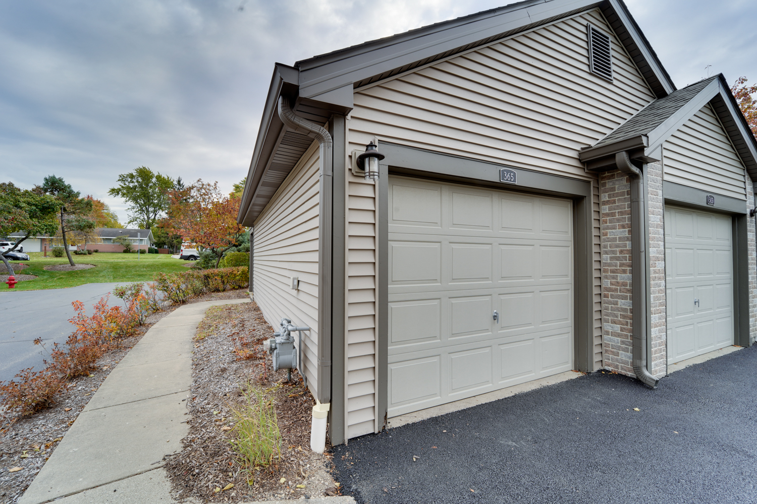 365 Grissom Court #365, Hoffman Estates, IL 60194