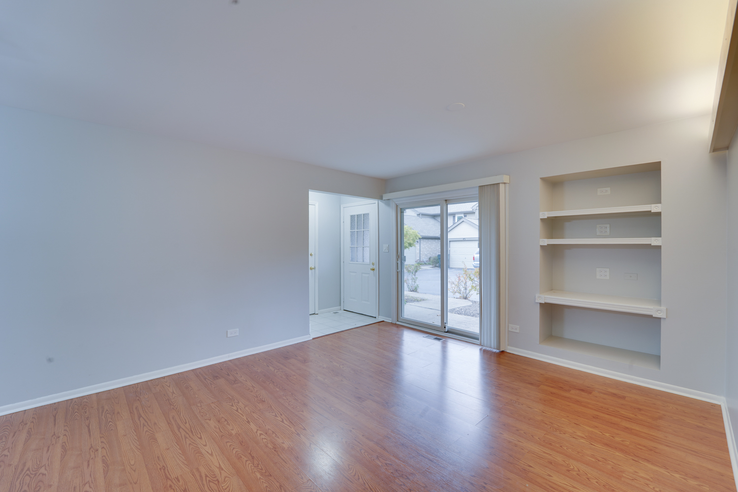 365 Grissom Court #365, Hoffman Estates, IL 60194