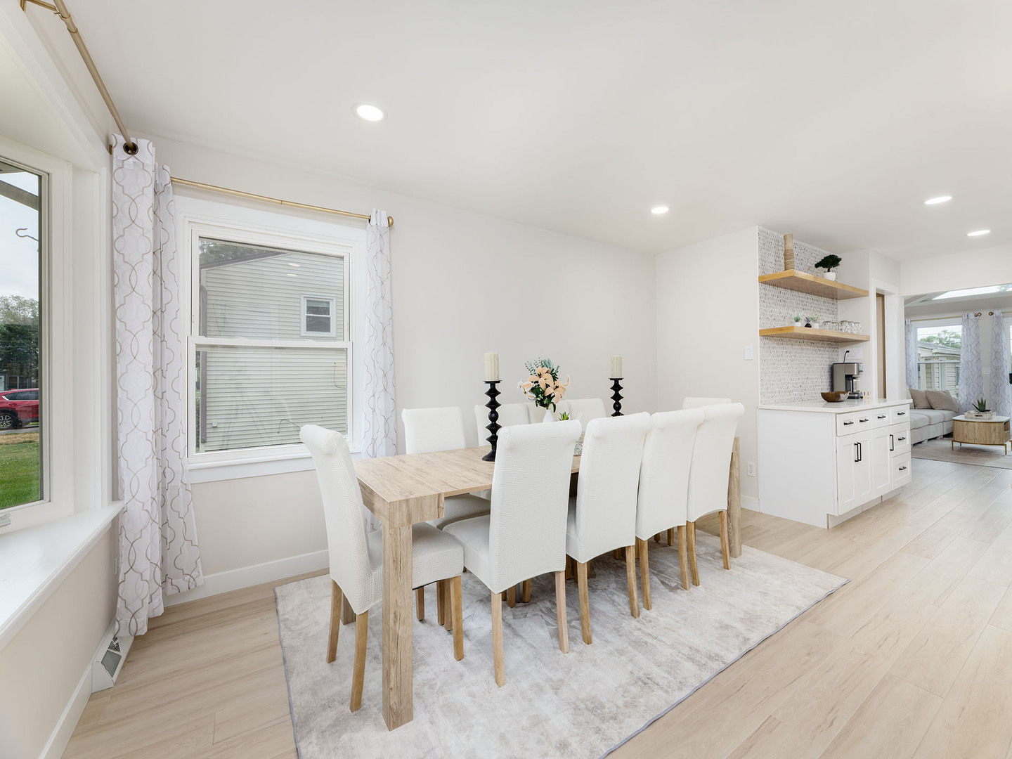 1649 Park Avenue, Hanover Park, IL 60133