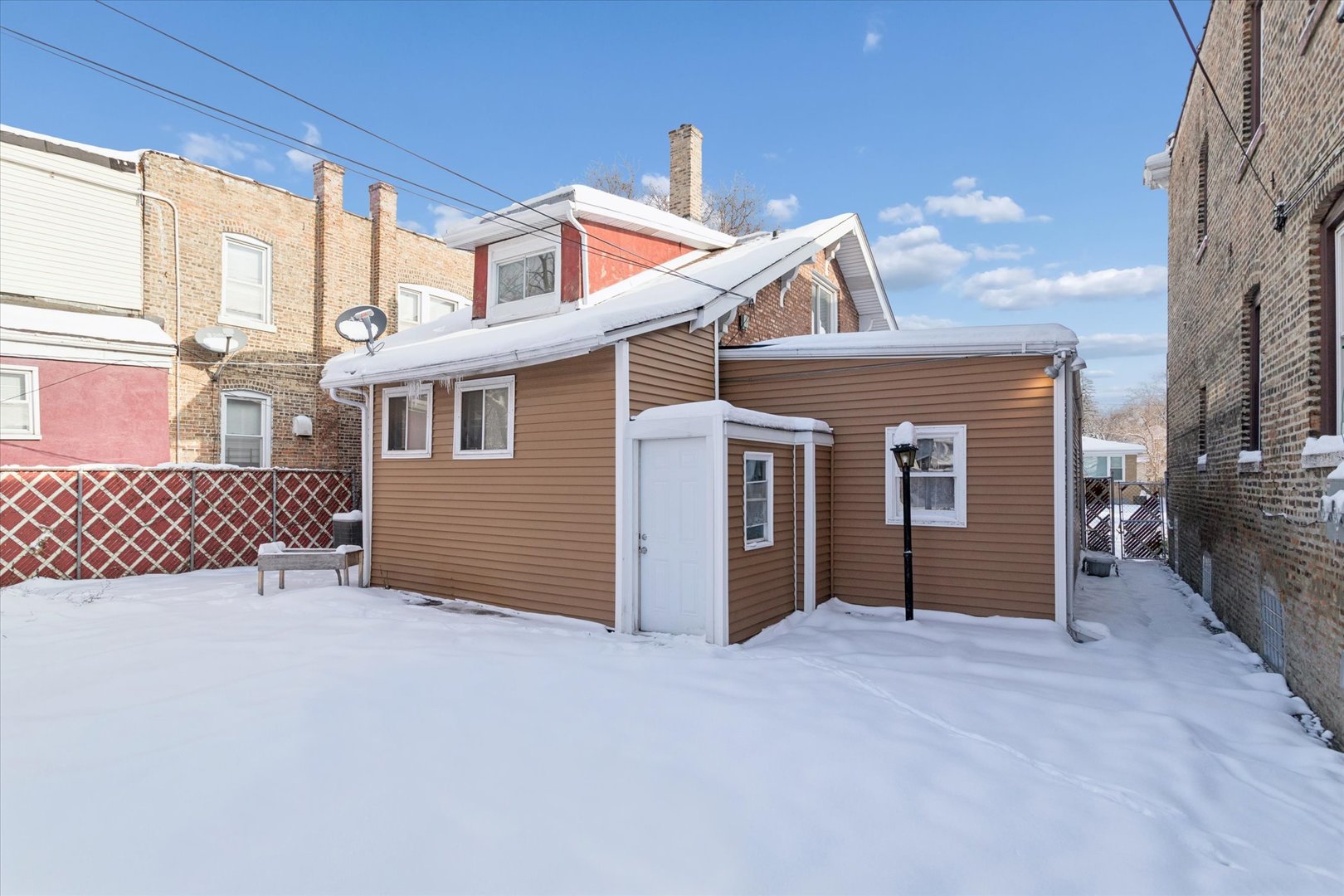 8952 S Aberdeen Street, Chicago, IL 60620