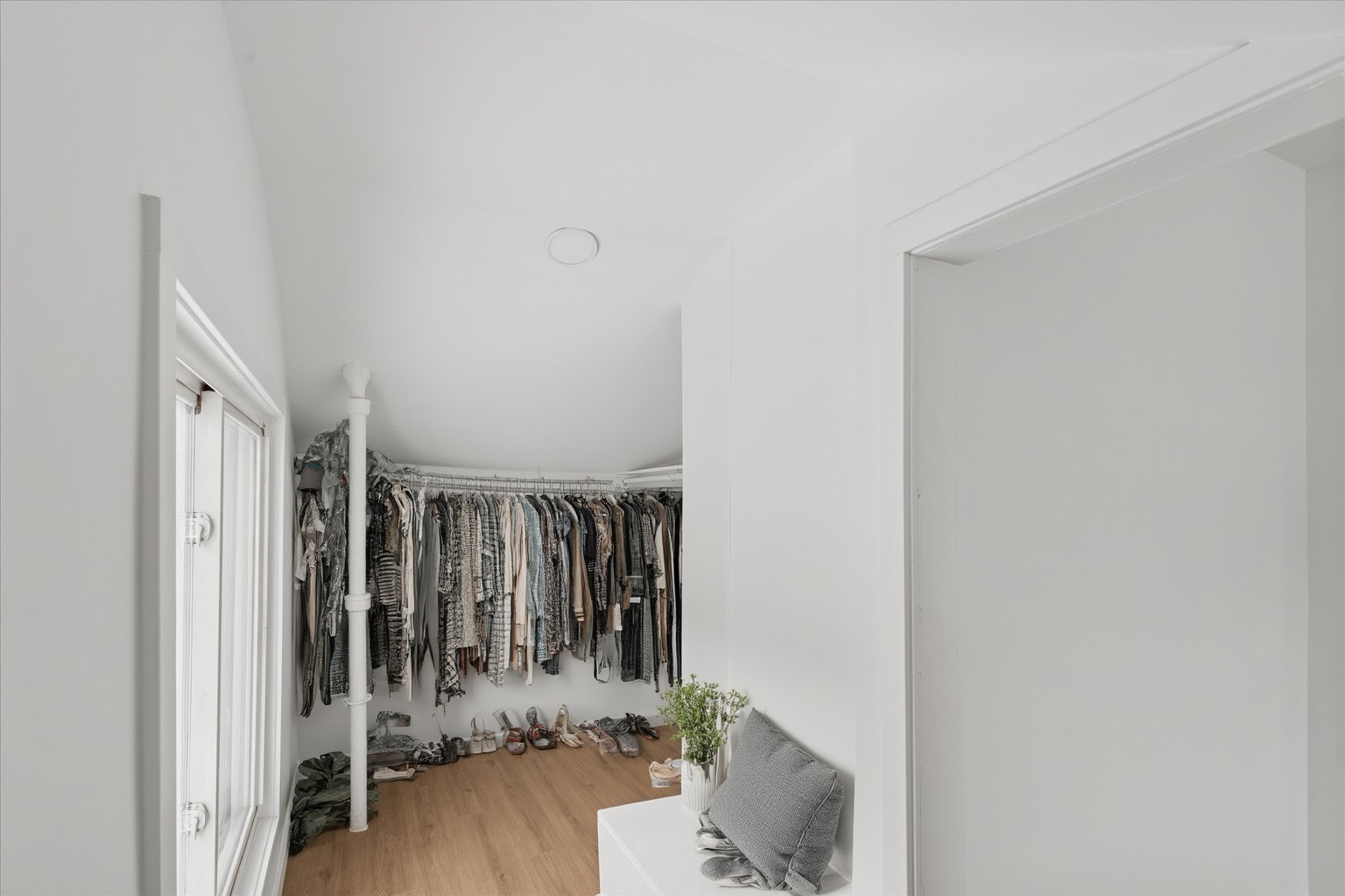 8952 S Aberdeen Street, Chicago, IL 60620