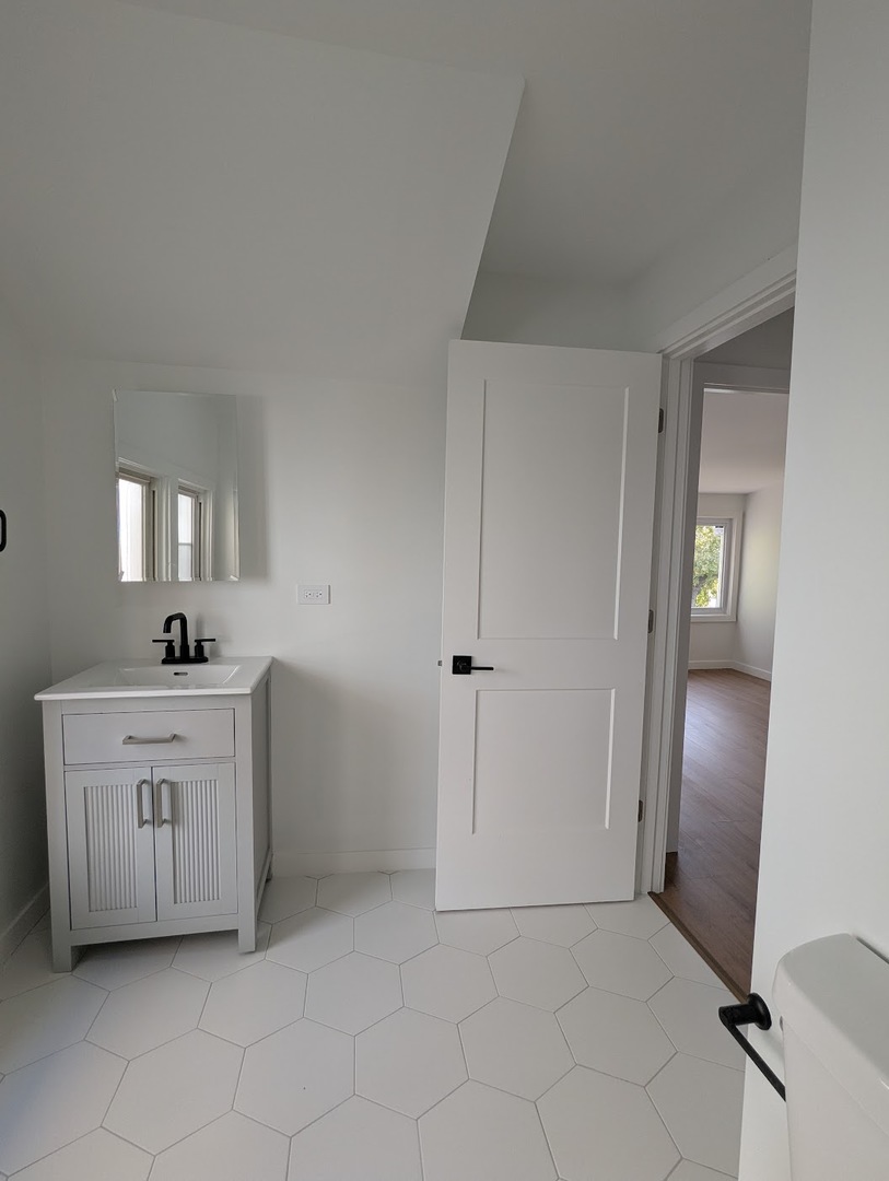 8952 S Aberdeen Street, Chicago, IL 60620