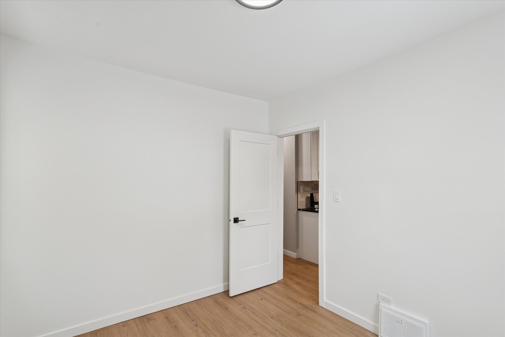 8952 S Aberdeen Street, Chicago, IL 60620