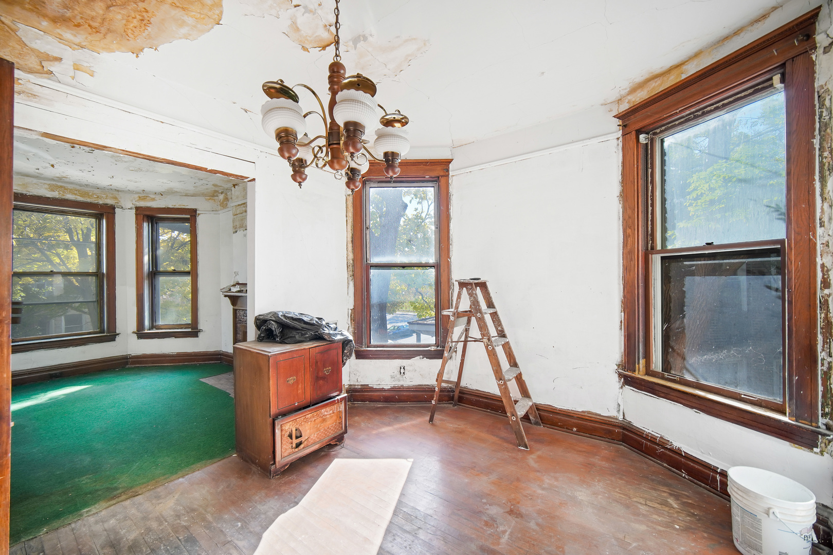 6126 S Green Street, Chicago, IL 60621