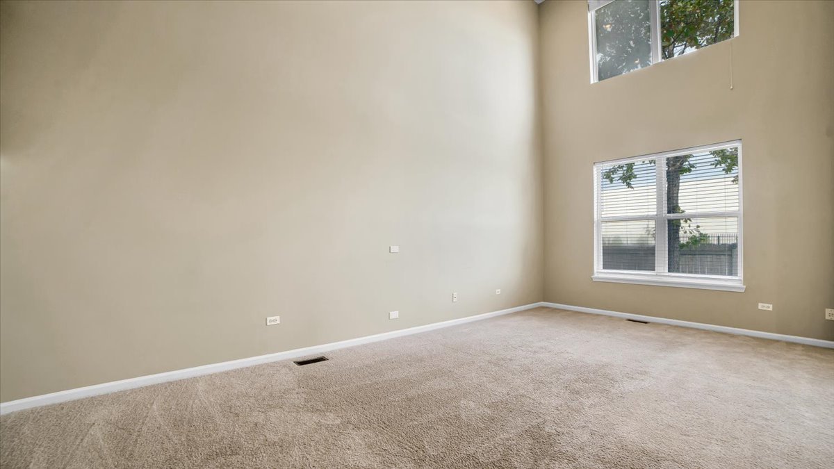 1706 Buckingham Drive, Des Plaines, IL 60018