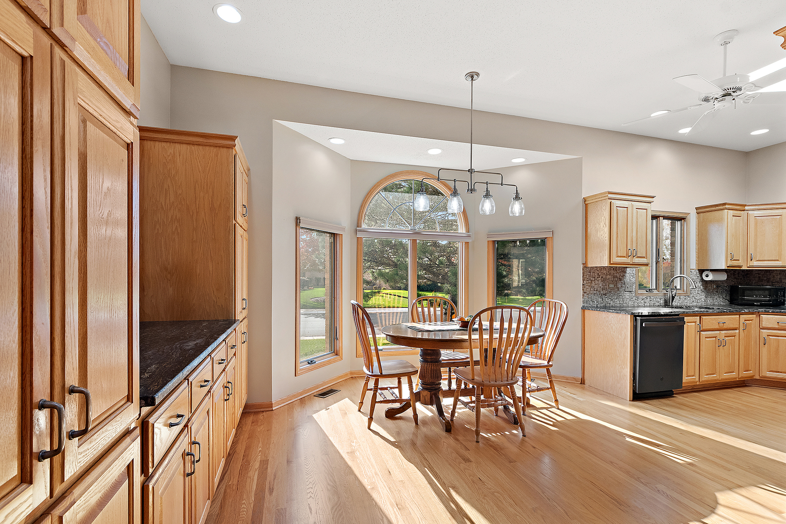 21173 Raintree Court, Frankfort, IL 60423