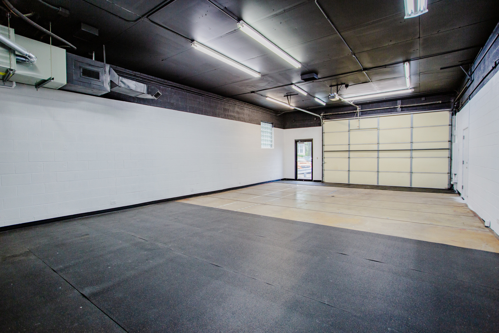 831 W Touhy Avenue, Park Ridge, IL 60068