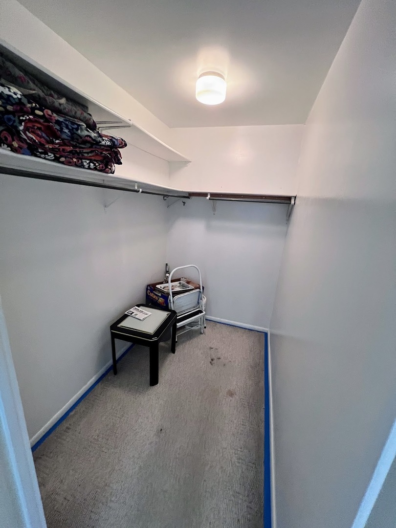 6033 N Sheridan Road #8G, Chicago, IL 60660