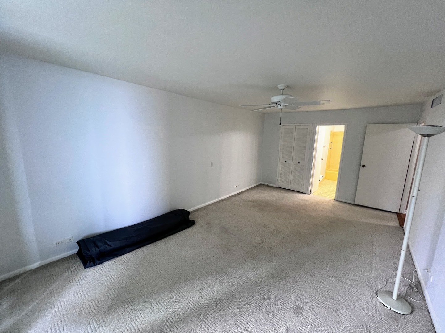 6033 N Sheridan Road #8G, Chicago, IL 60660