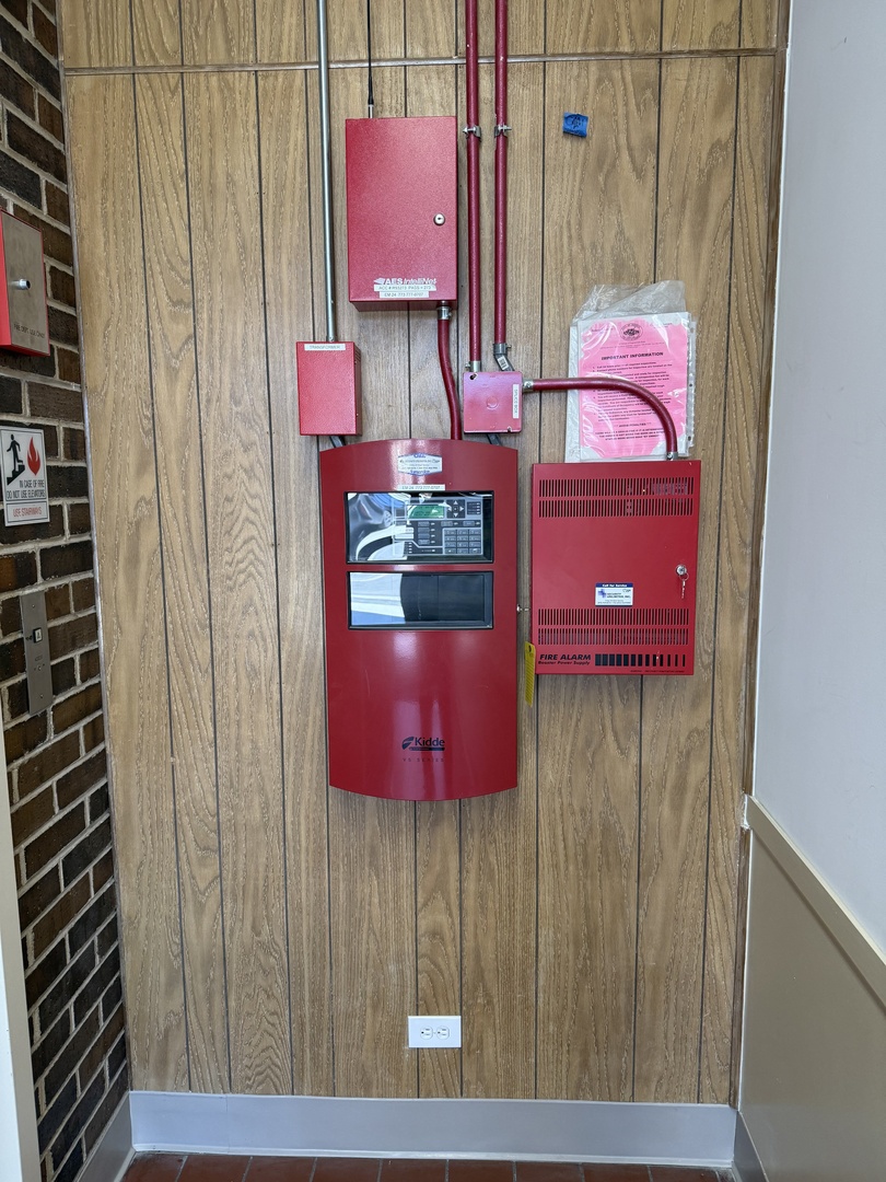 3239 Grove Avenue, Berwyn, IL 60402