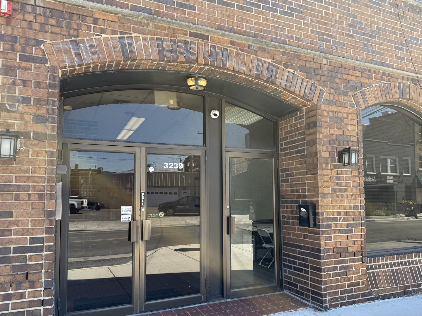 3239 Grove Avenue, Berwyn, IL 60402