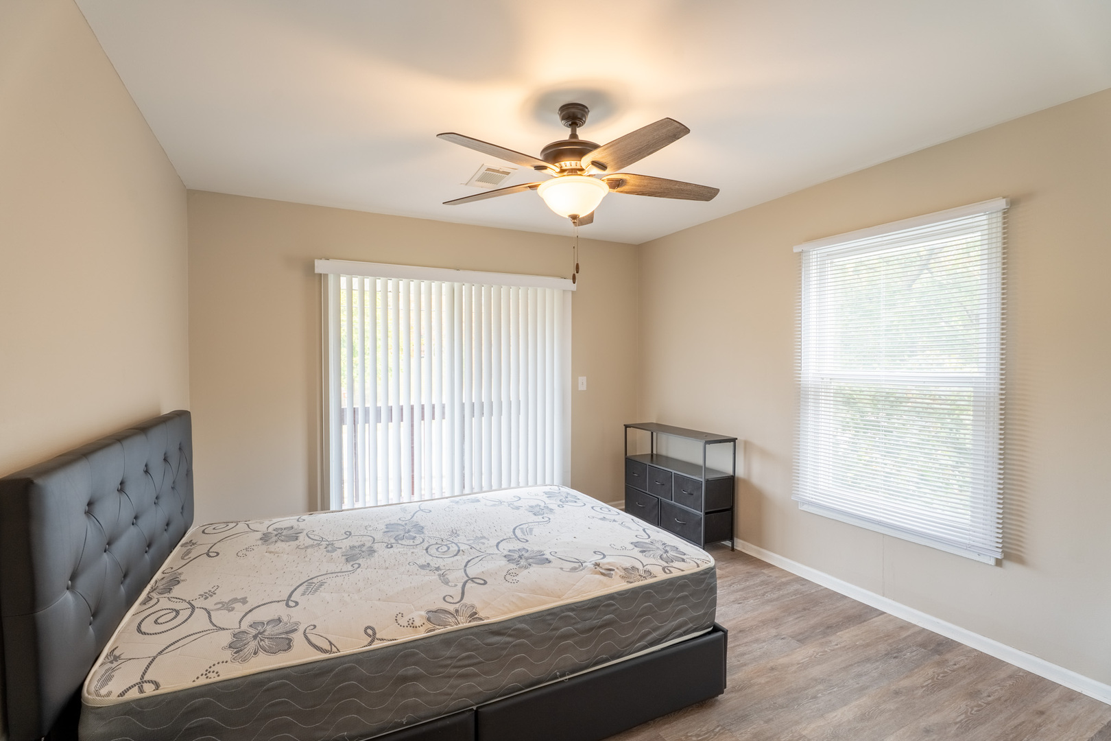 774 Terrace Court #T, Elgin, IL 60120