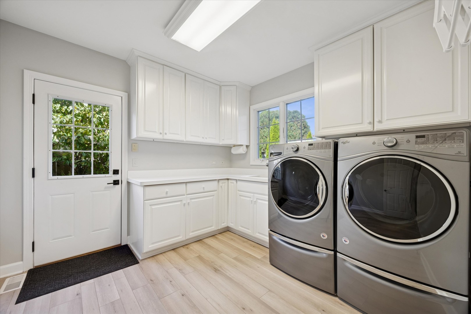 245 Meadowbrook Lane, Hinsdale, IL 60521