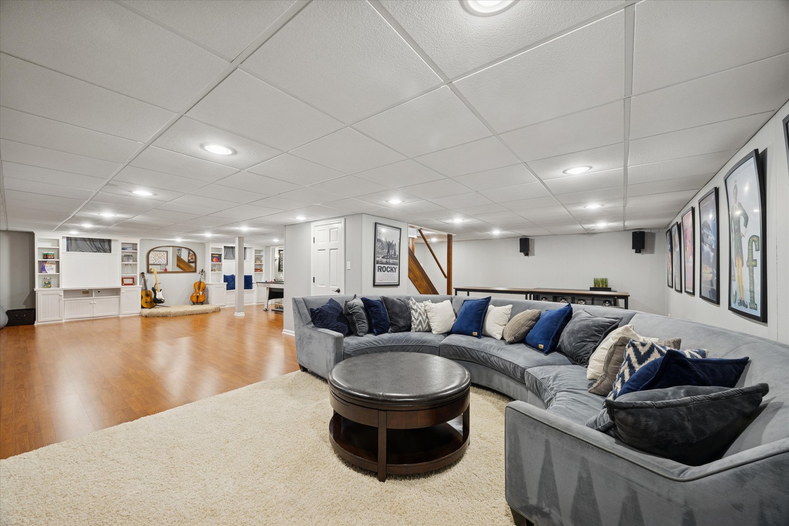 245 Meadowbrook Lane, Hinsdale, IL 60521