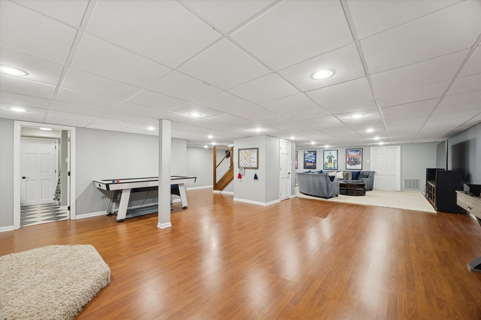 245 Meadowbrook Lane, Hinsdale, IL 60521