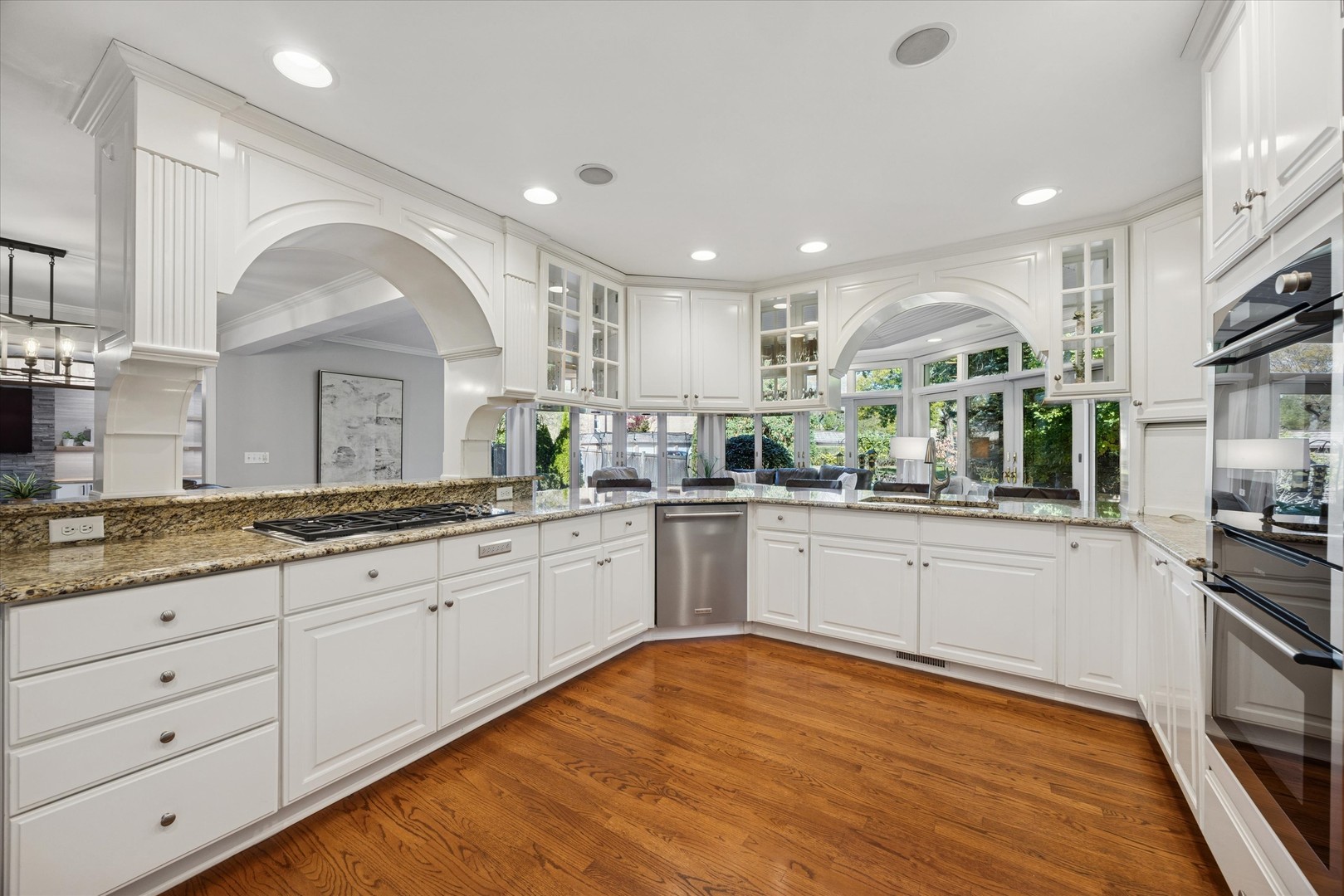 245 Meadowbrook Lane, Hinsdale, IL 60521