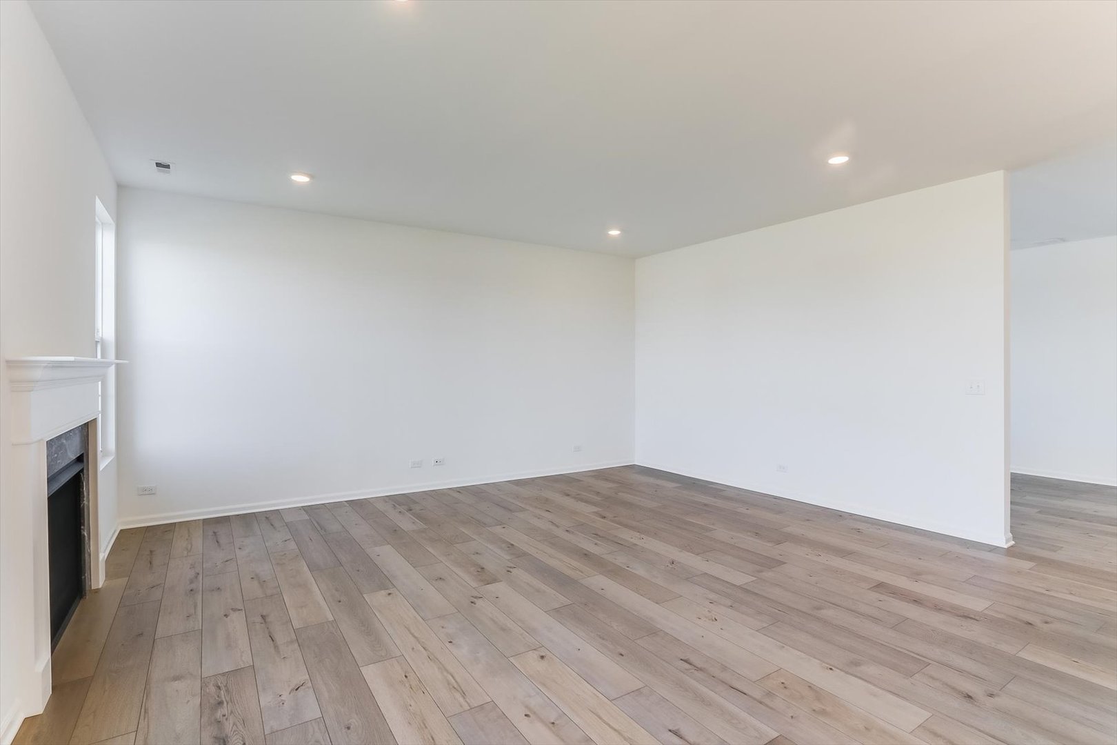 730 Alberta Avenue, Oswego, IL 60543