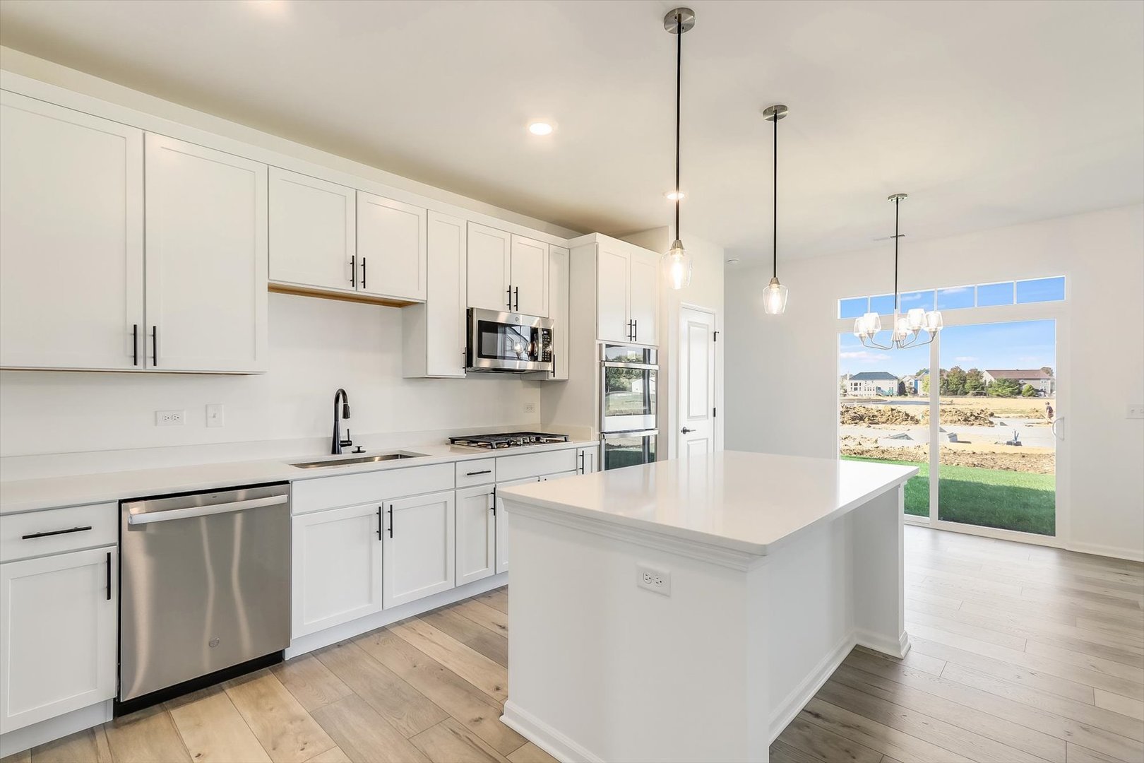 730 Alberta Avenue, Oswego, IL 60543