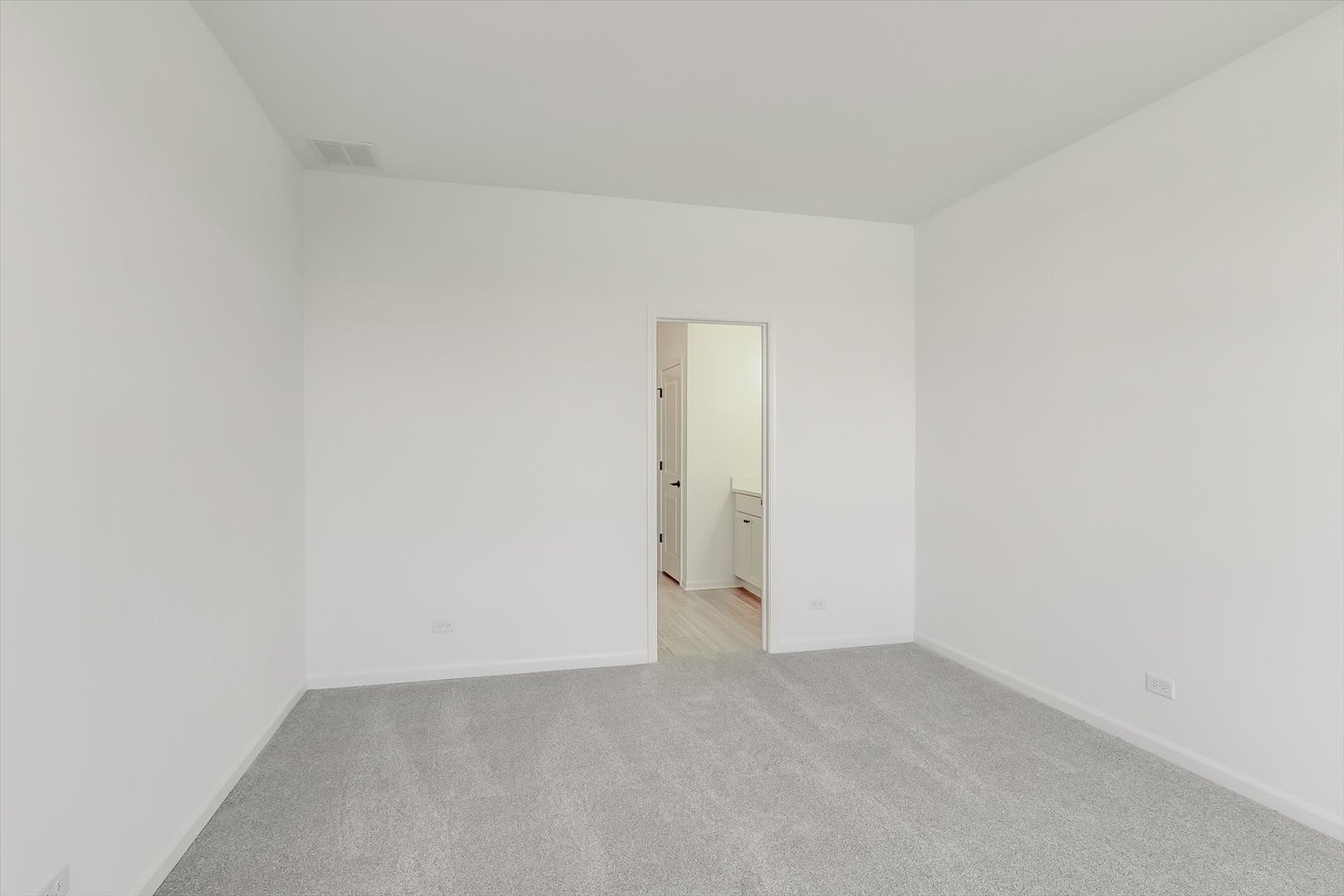 730 Alberta Avenue, Oswego, IL 60543