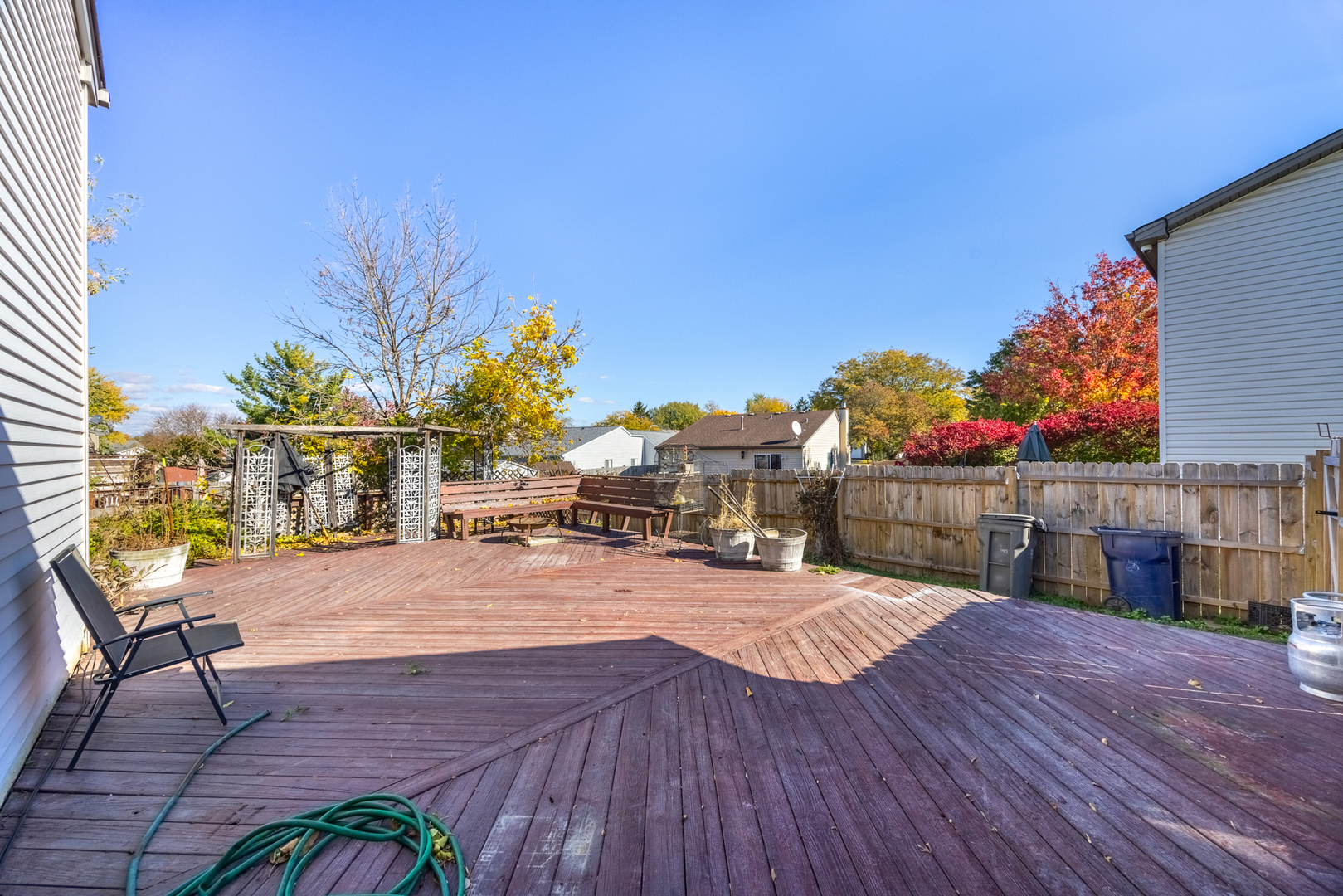 1256 Concord Drive, Elgin, IL 60120