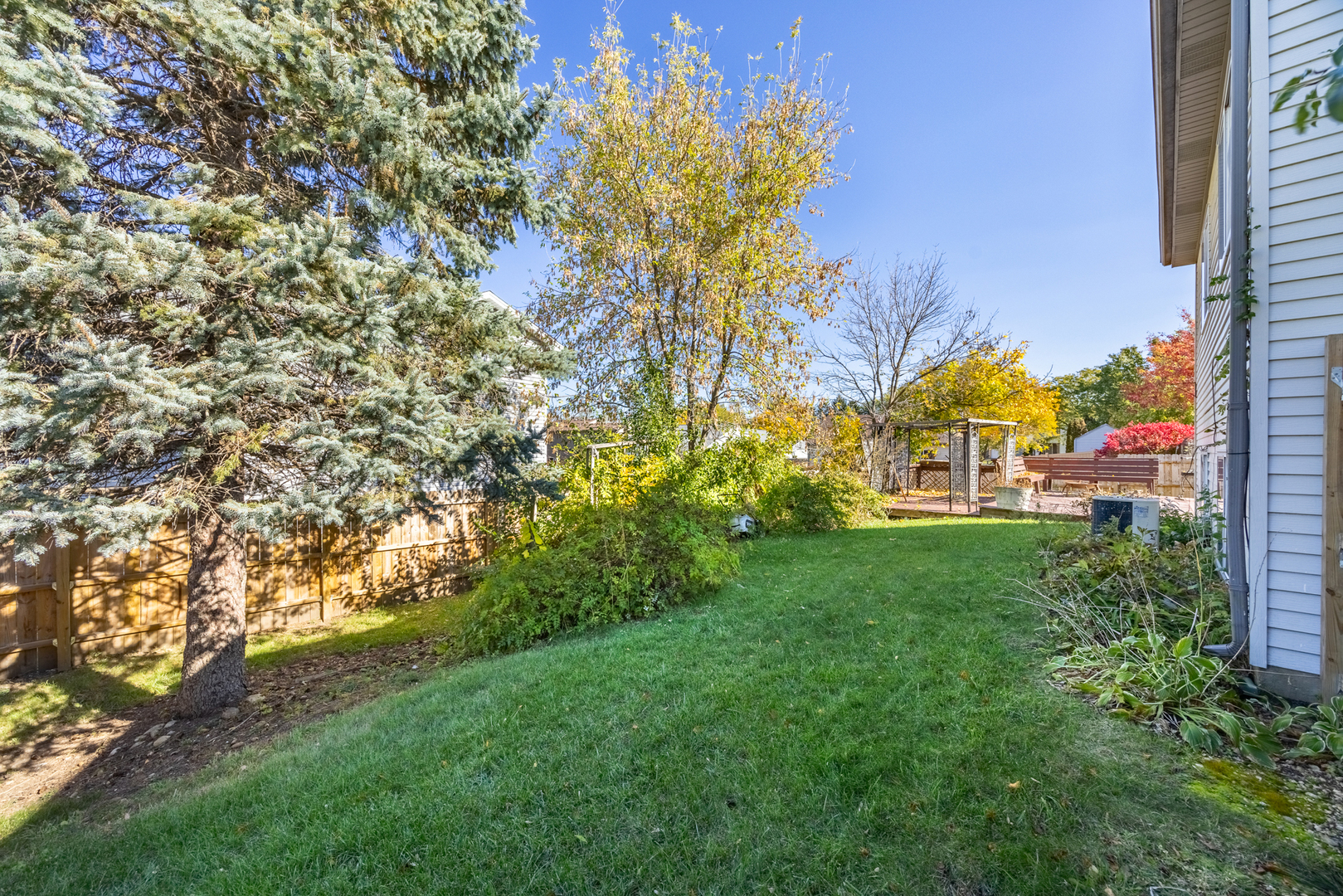 1256 Concord Drive, Elgin, IL 60120