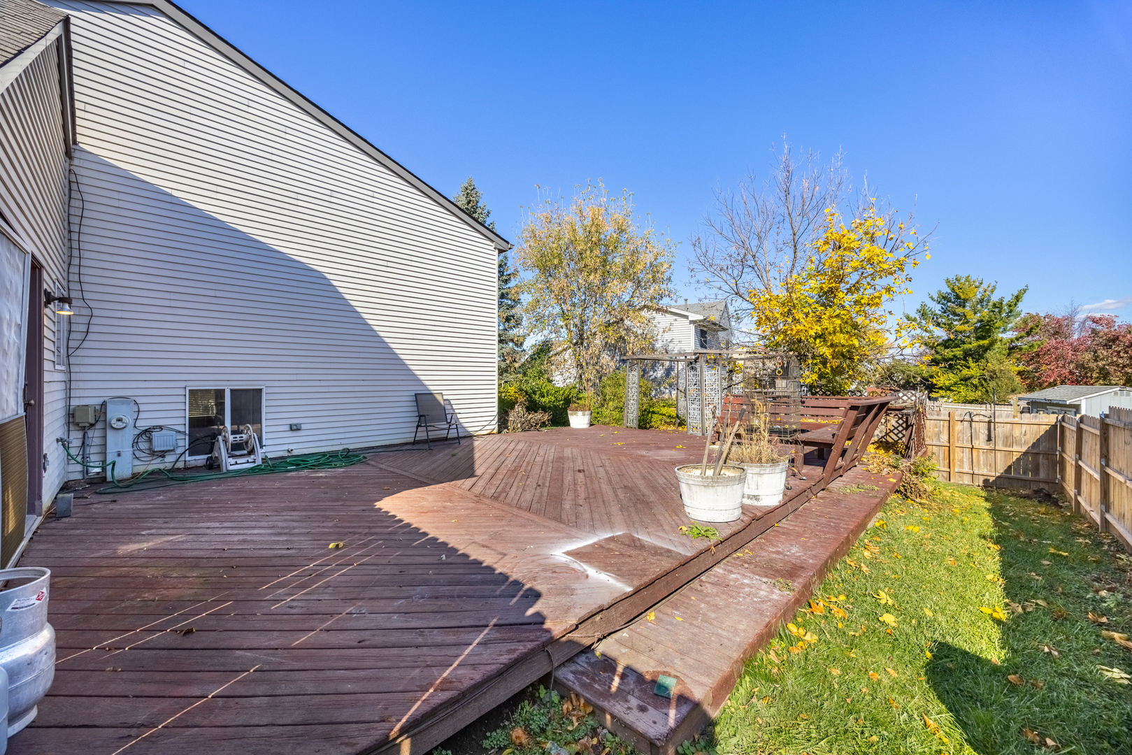 1256 Concord Drive, Elgin, IL 60120