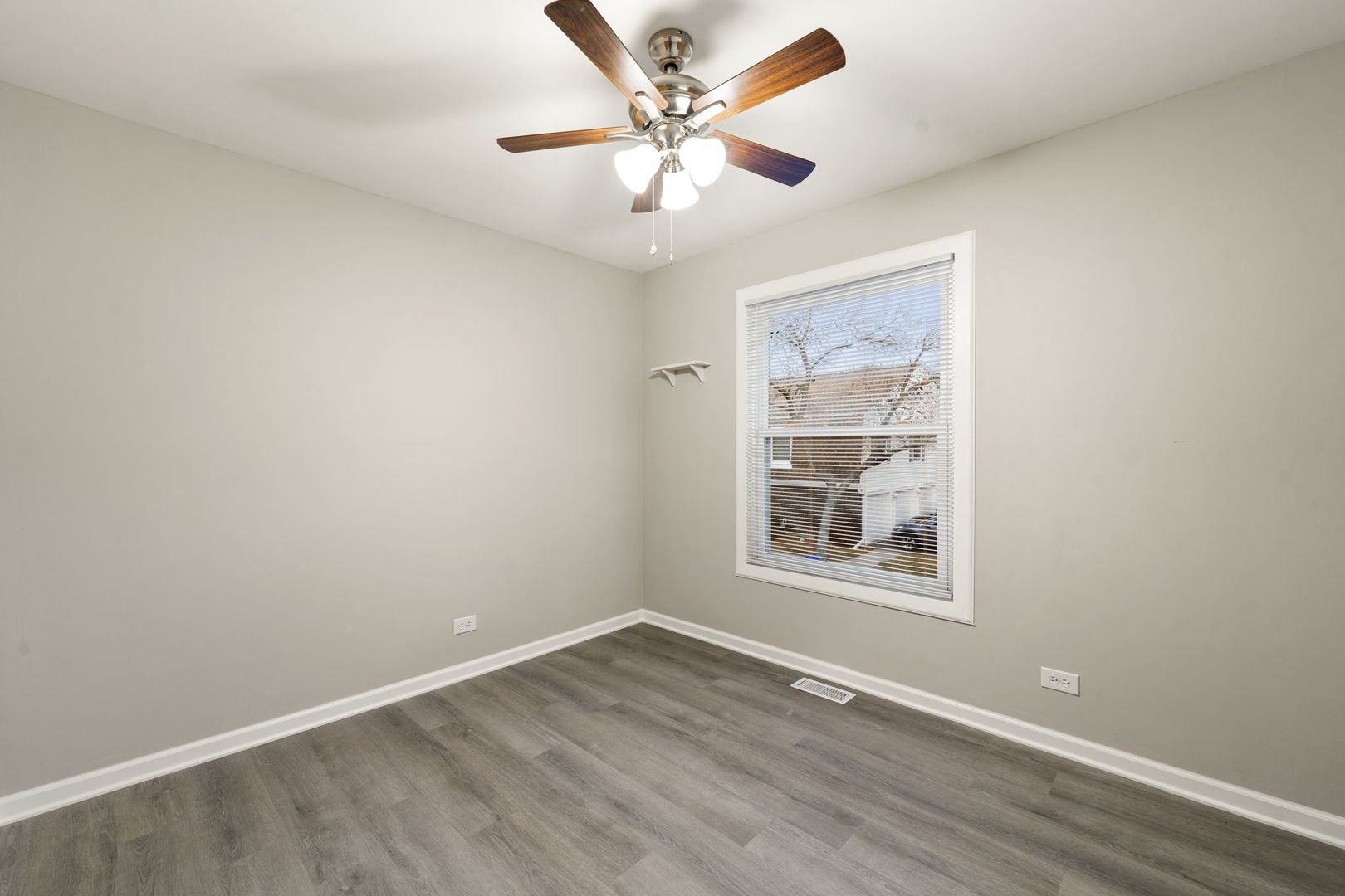 602 Bryn Mawr Court #602, Schaumburg, IL 60194