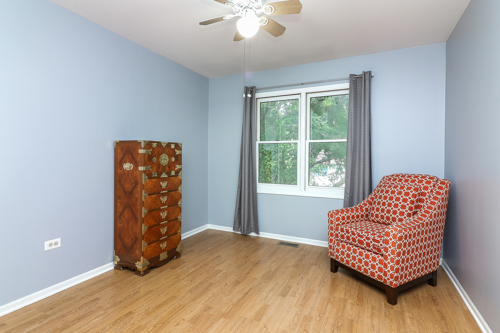 3 Hickory Oaks Court, Bolingbrook, IL 60490