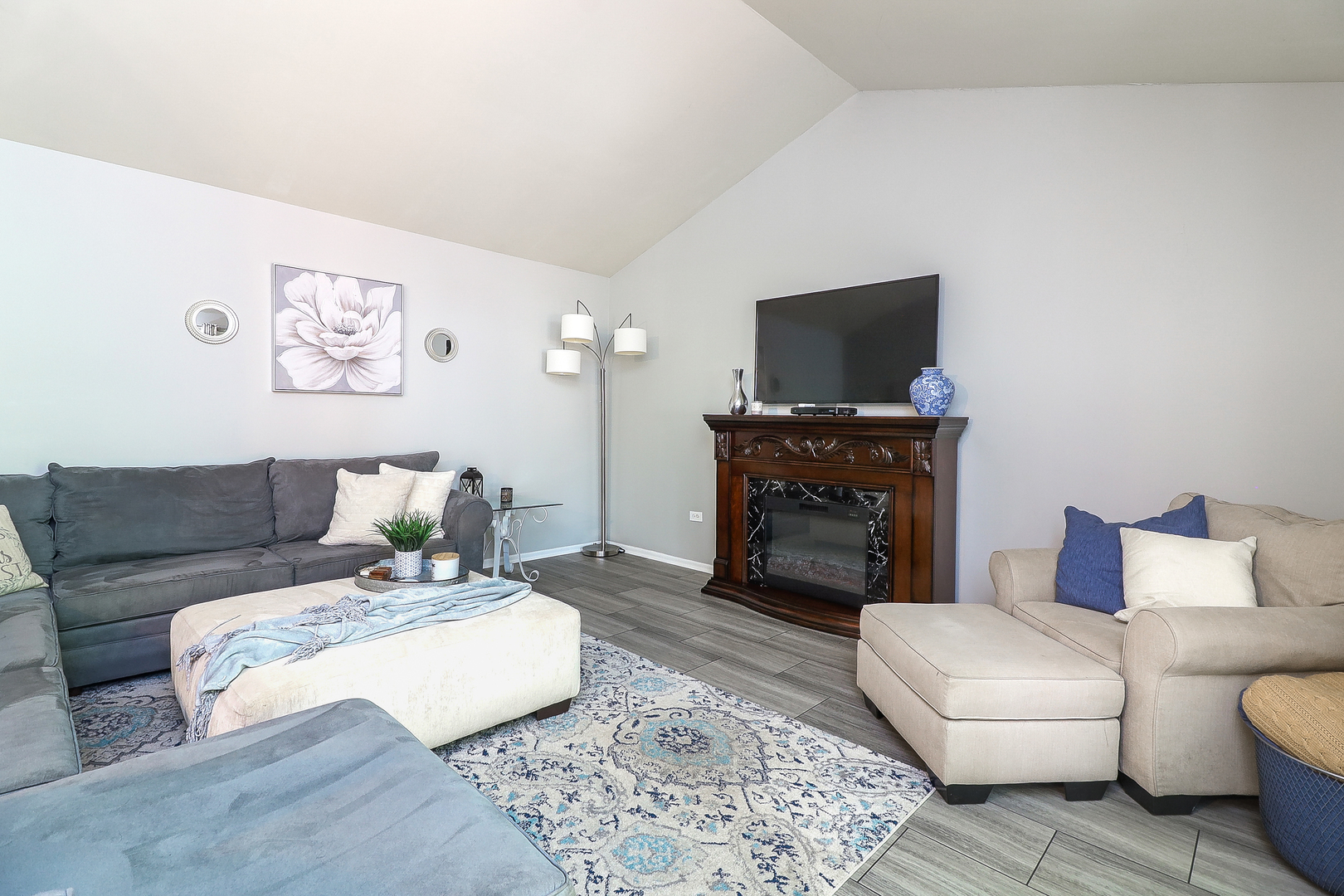 3 Hickory Oaks Court, Bolingbrook, IL 60490