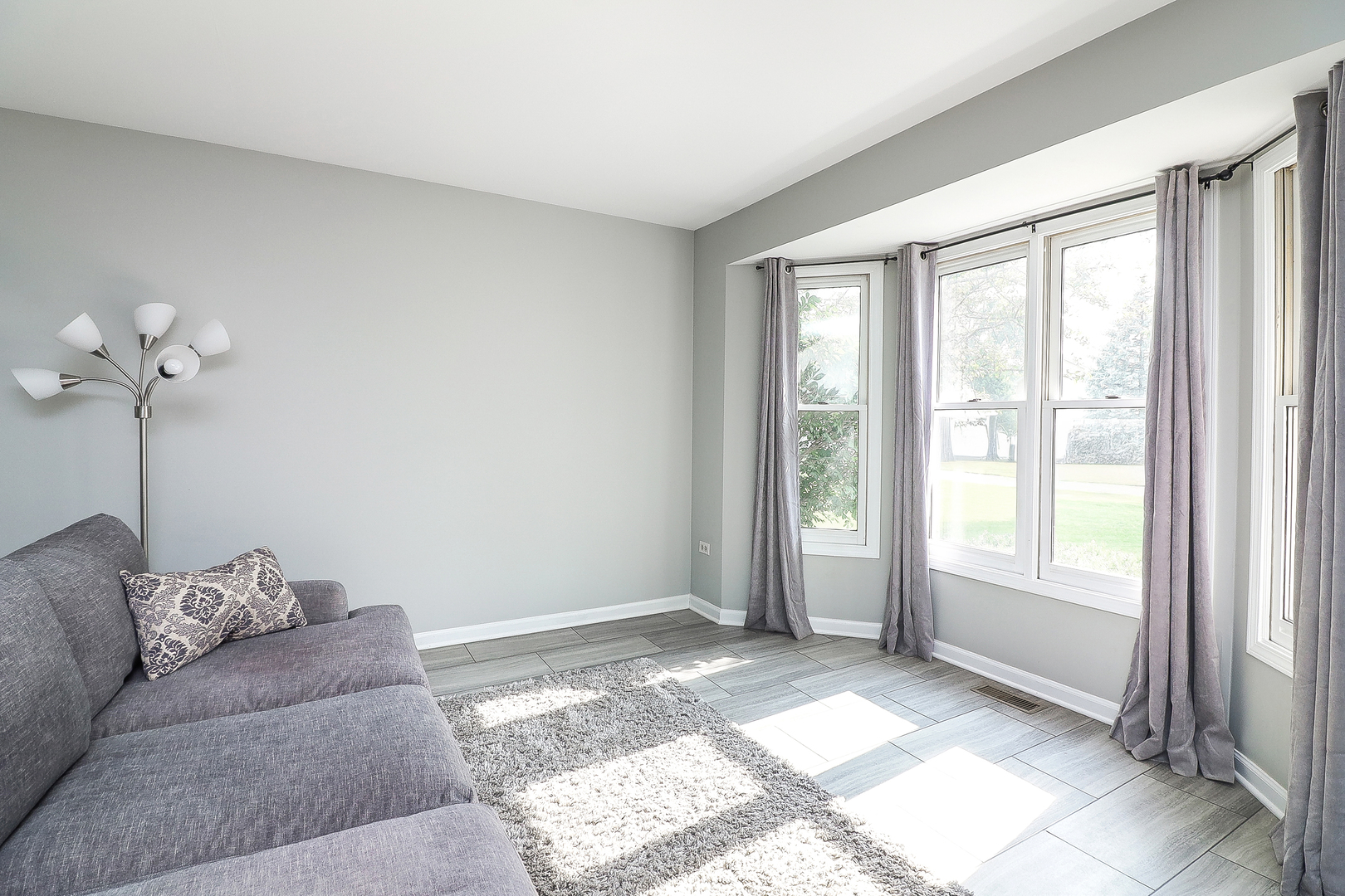 3 Hickory Oaks Court, Bolingbrook, IL 60490