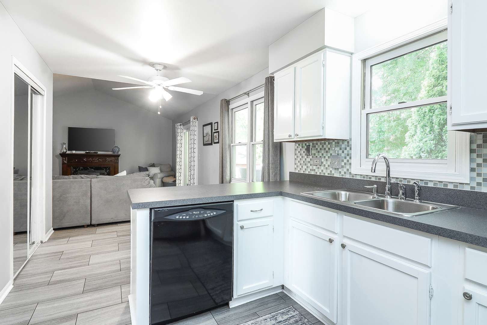 3 Hickory Oaks Court, Bolingbrook, IL 60490