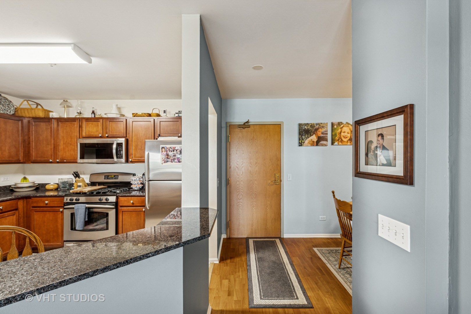 390 W Mahogany Court #606, Palatine, IL 60067