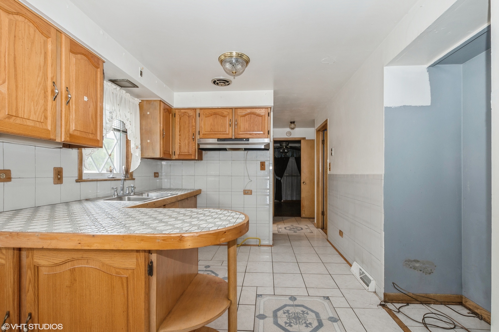 5515 S Oakley Avenue, Chicago, IL 60636