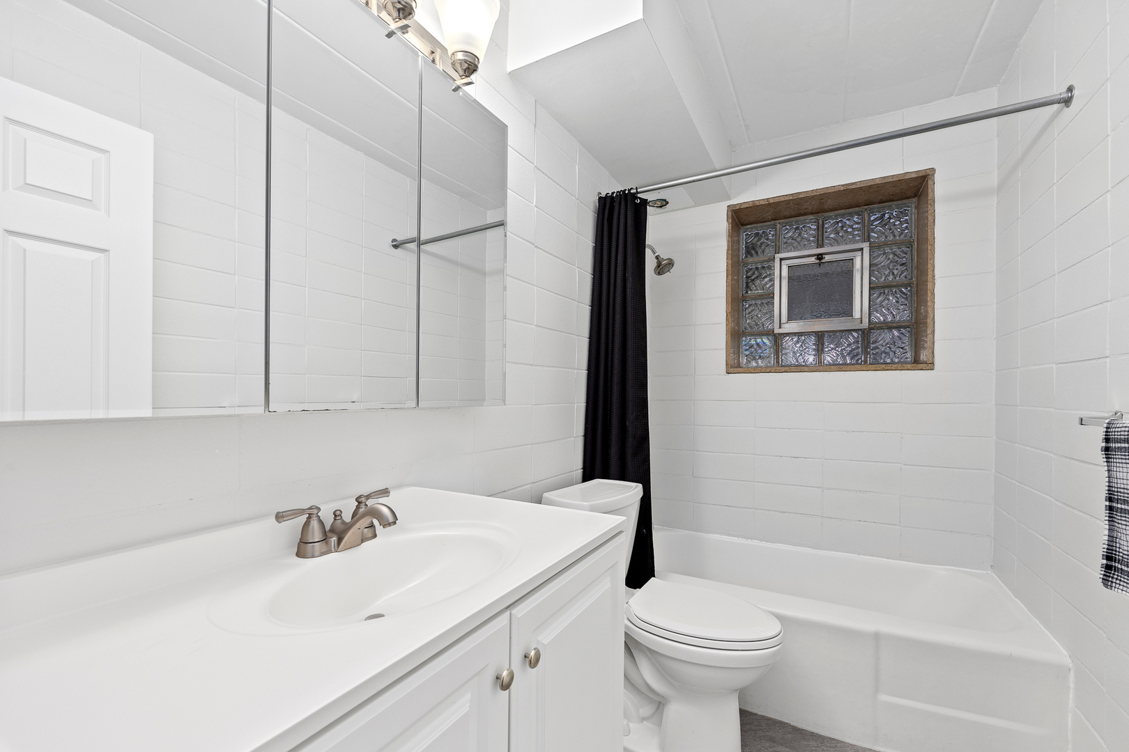 332 Maple Avenue #1, Downers Grove, IL 60515