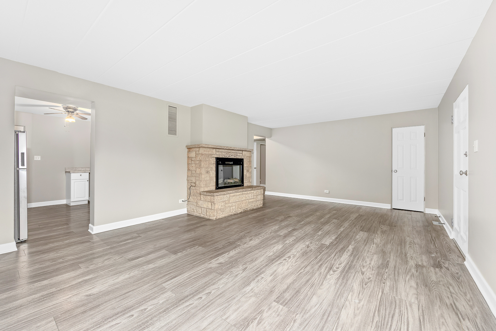 332 Maple Avenue #1, Downers Grove, IL 60515